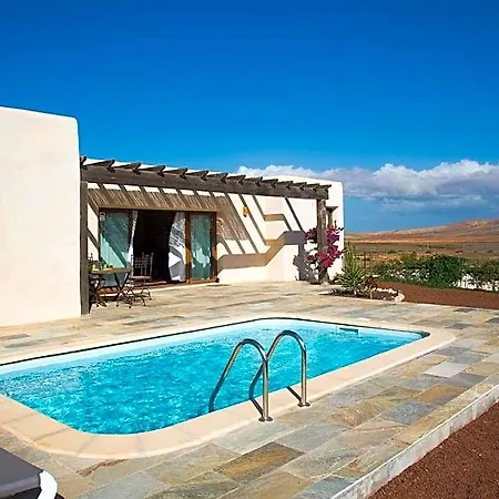 Upupa Hotel *